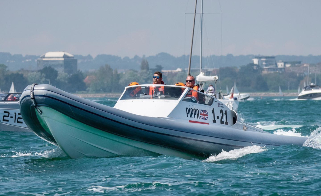 Pippa racing